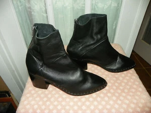 Treasure & Bond Damen Leder mittelhoher Blockabsatz Bootie Größe US 9 M Reißverschluss hinten - Bild 1 von 10