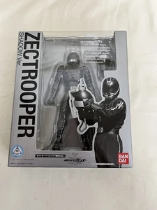 New S.H.Figuarts Zectrooper Shadow Member Ver Action Figure Kamen Rider Kabuto - Picture 1 of 2