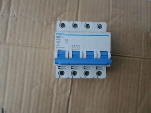 INTERRUPTOR CIRCUITO MCB CHINT NB1-63 C10 10 AMP 6KA 4 POLOS - Imagen 1 de 1