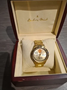 Manchester United Gold Champions Watch - Picture 1 of 8