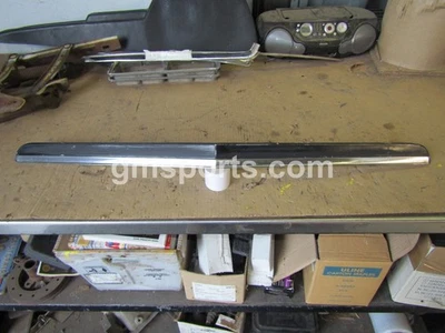 Buick Skylark GS 1972 moldura de labios con capucha Foto 1 de 4