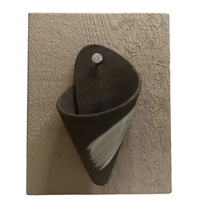 Handmade Carter & Rose Ceramic Wall Planter Vase Hanging Wood Plaque Unique - Picture 1 of 11