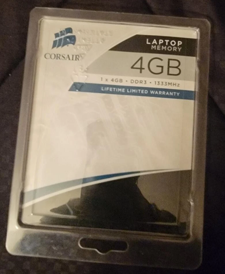 Corsair 4GB DDR3 1333 MHz PLaptop Memory - Image 1 of 1