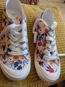 NEW ROCKET DOG JAZZIN-PLUSH FOAM COMFORT SNEAKER-WOMEN SIZE 6-FLORAL MULTI - Picture 1 of 13