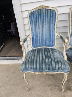 复古中世纪法国省蓝色条纹天鹅绒餐椅 4 件套 — 第 1/4 张图片