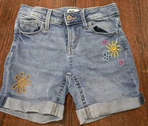 Sz 7 SO Girls Jean Embroidered Cuffed Shorts - Picture 1 of 5