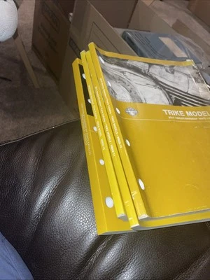 Harley Davidson Juego de 4 Piezas Catálogo MODELOS TRIKE 2010-2012 + 2020 #940007222 Foto 1 de 4