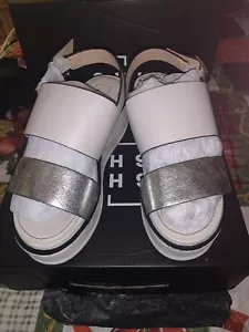 DAMEN SHU SHOP SILBER & CREMEWEISS KEILABSATZ SANDALEN GRÖSSE 6 1/2 - Bild 1 von 5