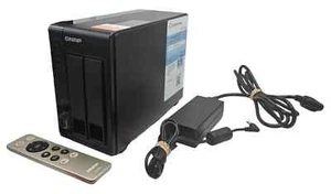 QNAP TS-251+ 2 GB de memoria de sistema NAS 2 bahías - ¡probado con adaptador de CA + CONTROL REMOTO!! - Imagen 1 de 8