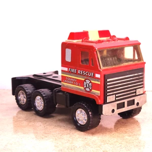 Vintage Remco #3 USA Fire Department Truck Vehicle Rescue Red 1987 Cab only 6" - Picture 1 of 6