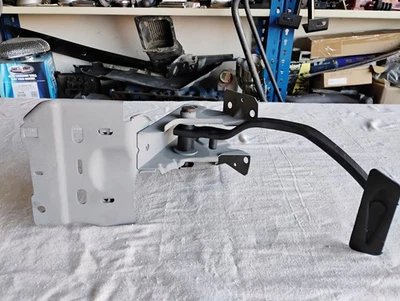 Conjunto de pedal de freno eléctrico Ford Mustang 1969 - OEM Foto 1 de 4