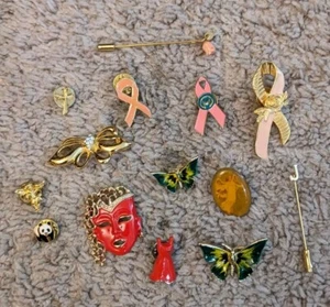 Lote De 15 Broches Y Prendedores Vintage Mariposa Tono Amarillo Querubín Cinta Rosa  - Imagen 1 de 6