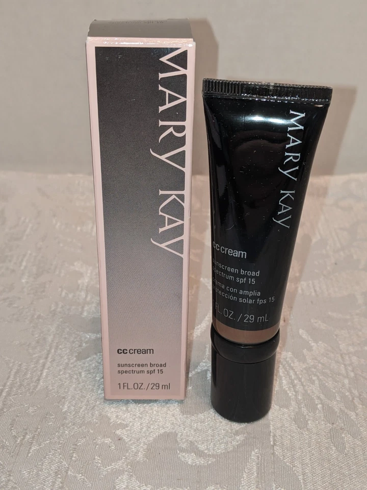 Mary Kay CC Cream Sunscreen Broad Spectrum SPF 15  Very Deep 086620 - Image 1 of 3