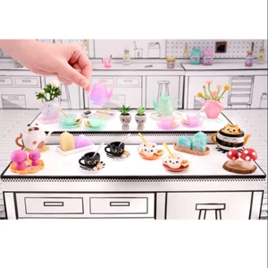 MGA Entertainment Miniverse Make It Mini Lifestyle 2 serie SCEGLI TU aperto NUOVO - Foto 1 di 23