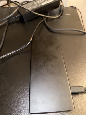 Razer USB 4 Dock – USB Type C 14-in-1 Multiport Adapter - Image 1 of 2