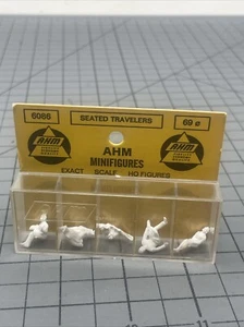 AHM MINIFIGURAS HO #6086 VIAJERO SENTADO paquete. 5 - Imagen 1 de 3