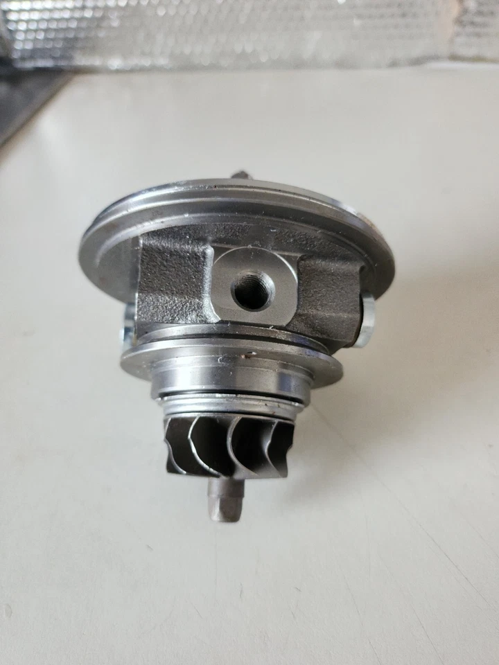 Cartucho turbocompresor CHRA Core Audi A4 2.0 TFSI (2005-2008) 53039880106 Foto 1 de 4