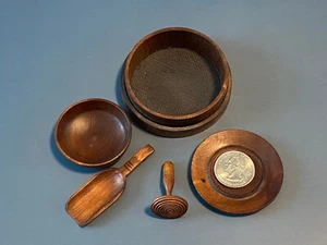 Antique Early Vintage Miniature Doll House Kitchen Items Shaker Style Treen Wood - Picture 1 of 6