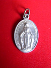 Medaille Miraculeuse De Sainte-Catherine Laboure Creee En 1830. Aluminium.