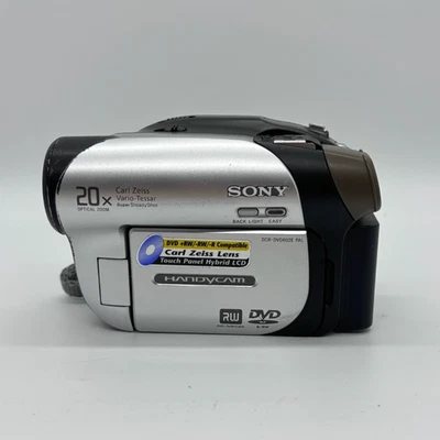 Sony Handycam DCR-DVD602E Mini DVD Camcorder w Battery & Charger Night Shot - Image 1 of 4