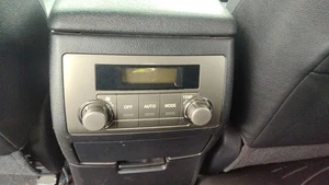 08 TOYOTA HIGHLANDER Heater A/c Control Rear Automatic Control Ac - Picture 1 of 1