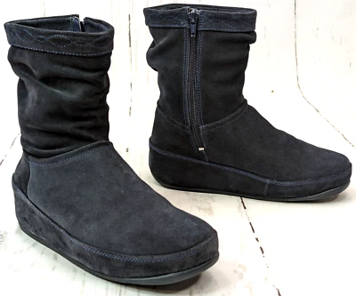 Botín de gamuza FItflop con tabla oscilante, mujer talla 7, bota azul marino 468-097 Foto 1 de 4