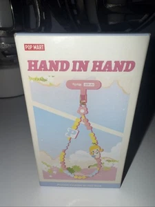 Popmart Hand in Hand "Crybaby - Falling for the Bloom" phone charm blind box - Photo 1 sur 7