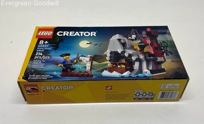 Lego 40597 Scary Pirate Island - Image 1 of 3