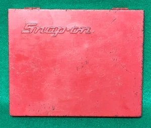 Cassetta degli attrezzi VINTAGE a scatto in metallo rosso KRA 128 USA 8X2X6,5" - Foto 1 di 12