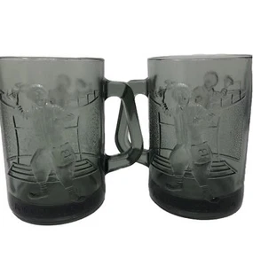 Juego de fútbol americano vintage (2 tazas de café de vaso ahumado de McDonald's de colección Ronald McDonald's - Imagen 1 de 10