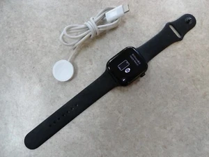 Apple Watch Series 10 GPS 46mm Jet Black Alu Case Black Sport Band MWWQ3LW/A - Photo 1 sur 20