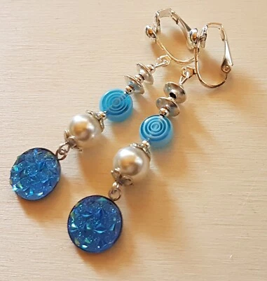 OHRCLIPS CLIPS  VERSILBERT PERLEN  CABOCHONS BLAU WEIß - Bild 1 von 2