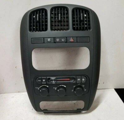 Dodge Caravan 2001-2002 OEM control de temperatura de tres zonas con bisel Foto 1 de 4