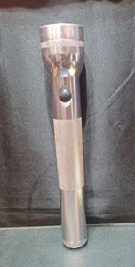 VINTAGE Mag-lite Mag Instrument Silver "D" CELL Flashlight 12.5" Made In USA  - Picture 1 of 6