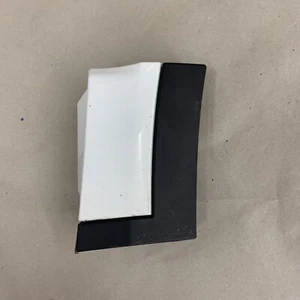2012-2019 LAND ROVER EVOQUE RIGHT PASSENGER FENDER LOWER MOLDING WHITE OEM #0272 - Bild 1 von 13