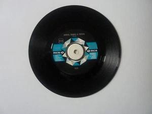 1971 CHER GYPSYS,TRAMPS &THIEVES /HE"LL NEVER KNOW - Picture 1 of 3
