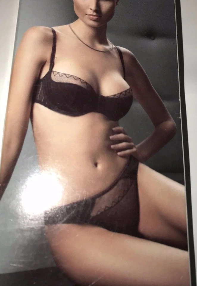 Wolford Contrast String Size: Large Color: Buttermilk / Black 69265  - Image 1 of 4