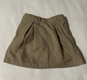 LANDS' END LITTLE GIRL SOLID KHAKI PLEATED TOP OF KNEE UNIFORM SKORT -SIZE US 4 - Picture 1 of 3