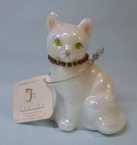 Vintage 1992 FENTON OPALESCENT CAT FIGURINE OCTOBER ROSE ZIRCON Sgd D Robinson - Picture 1 of 13