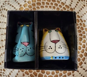Catzilla Salt & Pepper Shaker Set Blue and Yellow 2000 Candace Reiter Designs - Picture 1 of 22