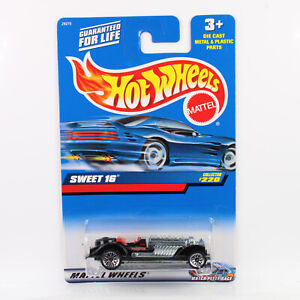 Hot Wheels 2000 - BLUE CARD COLLECTOR - SWEET 16