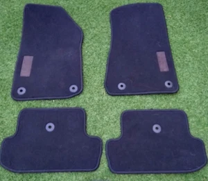 2018 - 21 JEEP WRANGLER 2 DOOR FLOOR MATS SET OF 4 FACTORY OEM - GREAT CONDITION - Foto 1 di 7