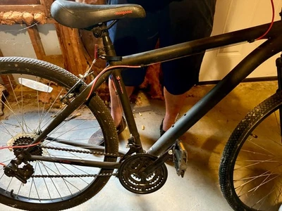 Bicicleta de montaña 26” 12 velocidades mangosta negra Foto 1 de 3