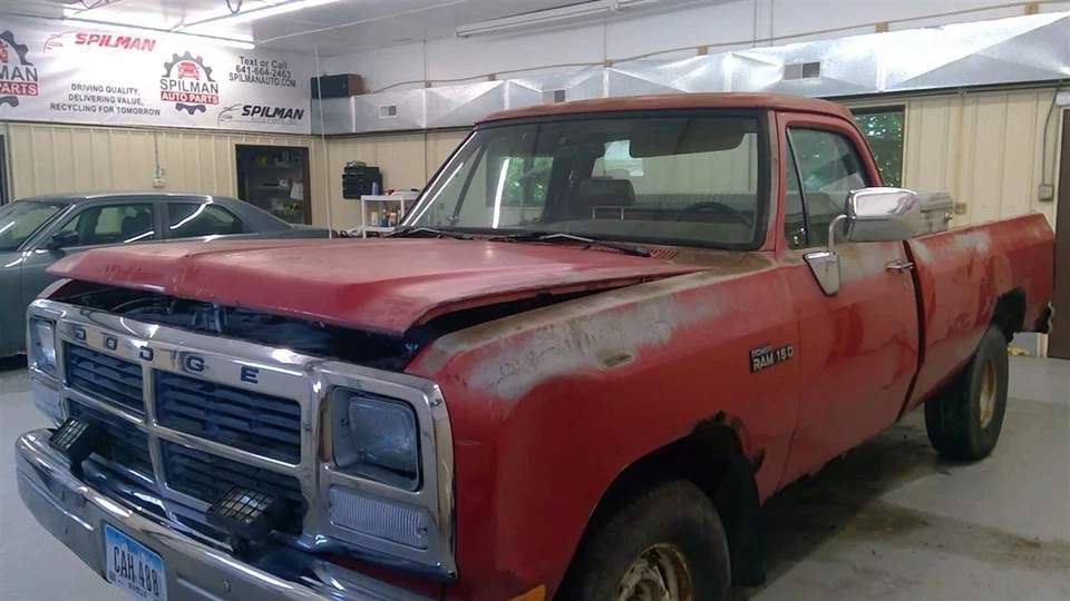 Dodge ram 1500 1993 4WD 5.2L Automatic Transmission R2118325AA 6642 Foto 1 de 4