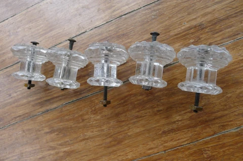 5 ANTIQUE FANCY CLEAR GLASS DRESSER DRAWER KNOBS, 2" DIAMETER Cover