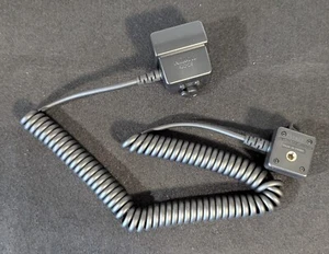 Nikon SC-29 TTL Off-Camera Flash Sync Cord 1.5m for Speedlight SB-910 SB-700 - Picture 1 of 7