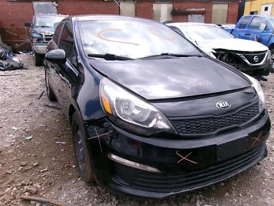 Brazo de control inferior inferior delantero derecho usado se adapta a: Kia Rio 2017 delantero derecho Lo Foto 1 de 4