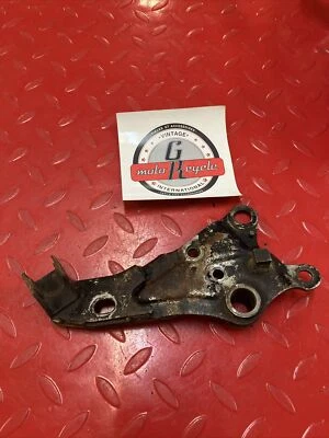 Yamaha RD400 1977 держатель кронштейна для правой стороны глушителя 1976 1978 - Изображение 1 из 4