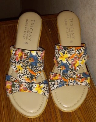 Toscana por Easy Street Arezzo Padrão Floral Slider Wedge 8N Usado  - Imagem 1 de 4