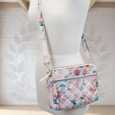❤️ vera bradley Peach Blossom Bouquet Triple Compartment Crossbody Twill - Image 1 of 4
